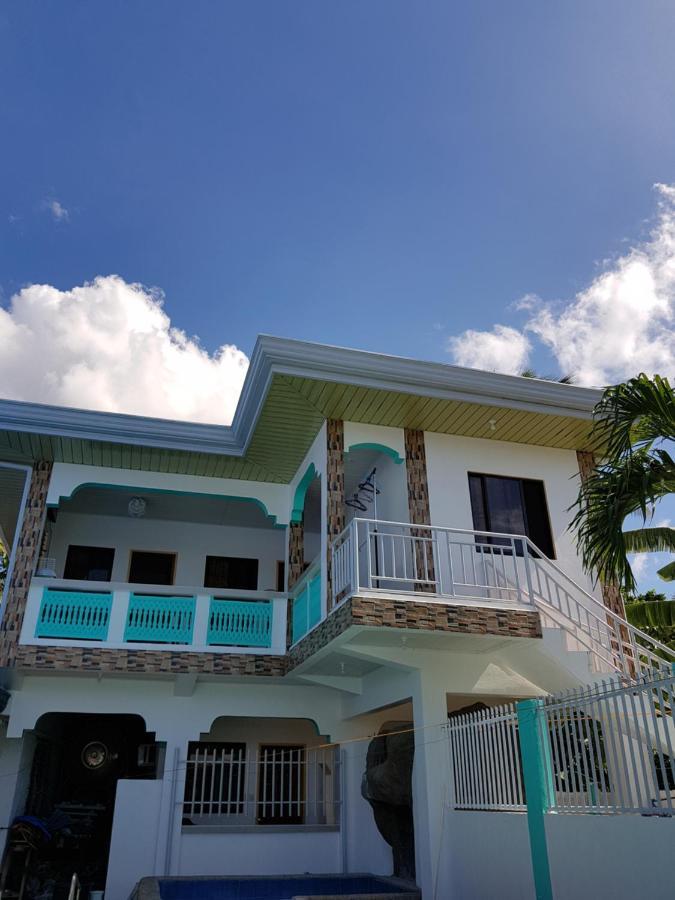 Rosita'S Cottages By The Road Moalboal Buitenkant foto