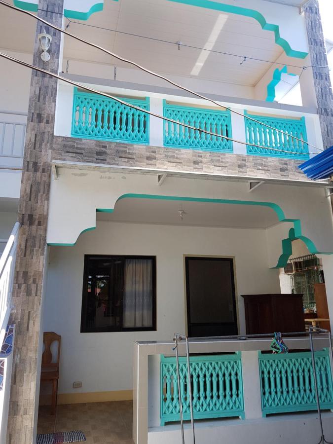 Rosita'S Cottages By The Road Moalboal Buitenkant foto